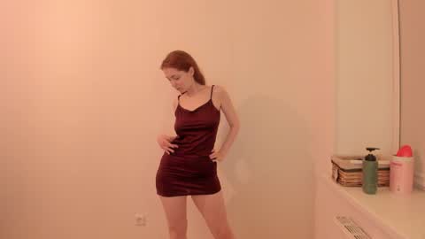 Summer Preston online show from April 1, 9:01 pm