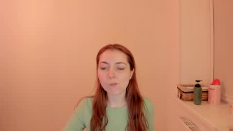 Summer Preston online show from April 4, 8:17 pm