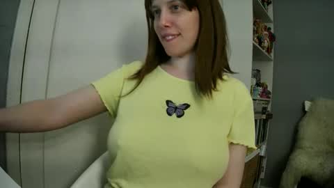 Snapshot of summerbluesky chatting on May 30, 5:10 pm summerbluesky online show from May 30, 5:10 pm