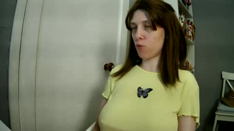 Snapshot of summerbluesky chatting on July 3, 4:57 pm summerbluesky online show from July 3, 4:57 pm