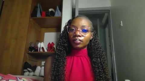 Snapshot of summerbuddy chatting on June 2, 7:38 pm summerbuddy online show from June 2, 7:38 pm