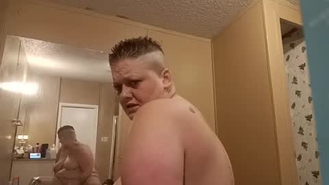 Snapshot of summerdivine69 chatting on December 11, 12:33 am Summer Divine online show from December 11, 12:33 am