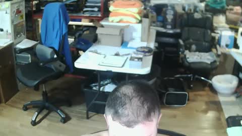 Snapshot of summerfun35 chatting on December 13, 1:26 am cincyguy online show from December 13, 1:26 am