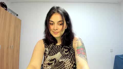 Summer online show from December 4, 7:00 pm