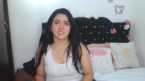 Snapshot of summmercarter chatting on February 25, 3:54 pm summer online show from February 25, 3:54 pm