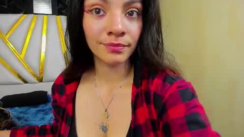 moon1 online show from April 23, 3:36 pm