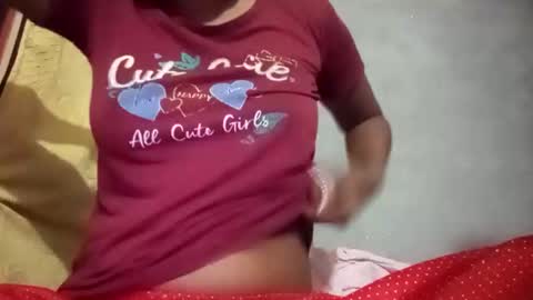 Snapshot of sunali_jain03 chatting on April 23, 2:02 am sunali_jain03 online show from April 23, 2:02 am