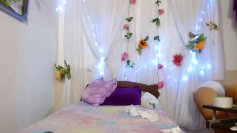 sun crystal online show from March 14, 10:48 pm