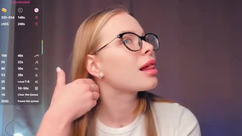 Snapshot of sunday_morn1ng chatting on February 8, 7:01 am Jenny online show from February 8, 7:01 am