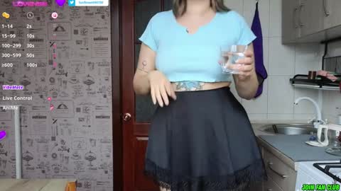 Tina. Im topless model  online show from December 11, 8:58 am