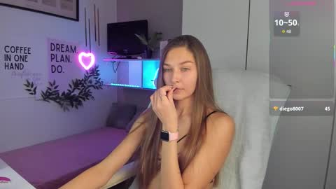 Sofia online show from December 18, 3:29 pm