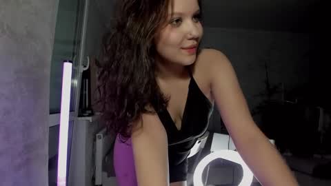 Snapshot of sunlovedamily chatting on January 24, 10:30 pm Amy online show from January 24, 10:30 pm