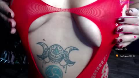 Snapshot of sunni_hottie chatting on October 5, 1:26 am Sunni Knight online show from October 5, 1:26 am