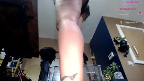 Snapshot of sunni_hottie chatting on October 17, 1:42 am Sunni Knight online show from October 17, 1:42 am