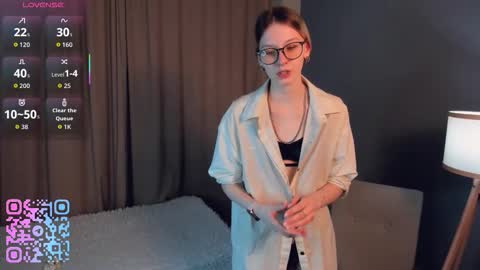 Kiki online show from March 3, 1:12 am