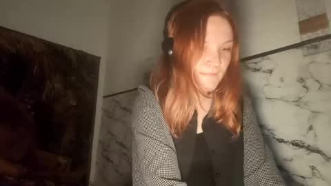 Leah - is graceful online show from May 6, 9:36 am