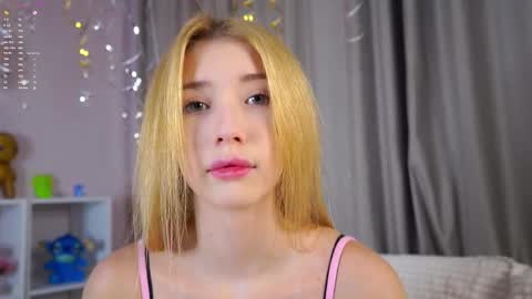 Lily online show from January 17, 3:28 pm