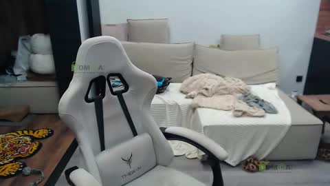 Alice and Sergey online show from January 8, 4:20 pm