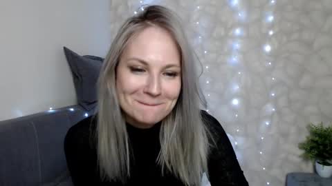 Naomi online show from December 13, 12:09 am