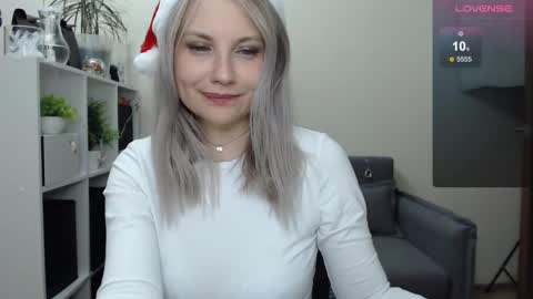 Naomi online show from December 25, 1:31 am