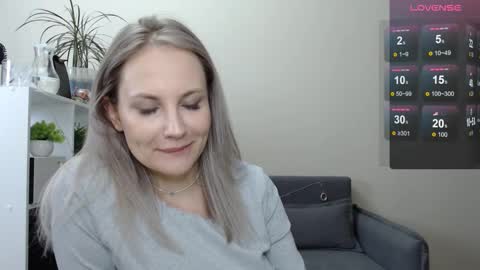 Naomi online show from December 26, 12:59 pm