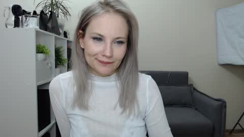 Naomi online show from December 31, 6:05 am