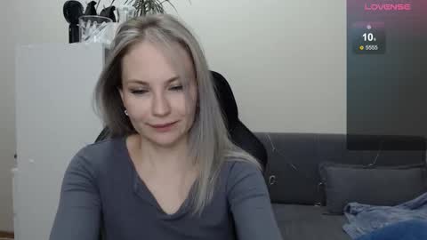 Naomi online show from January 9, 3:12 pm