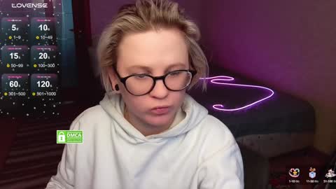 Snapshot of sunny_mood chatting on January 5, 10:10 am sunny mood online show from January 5, 10:10 am