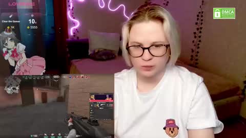 Snapshot of sunny_mood chatting on February 10, 10:20 am sunny mood online show from February 10, 10:20 am