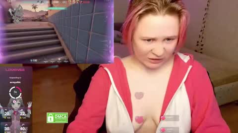 Snapshot of sunny_mood chatting on February 20, 6:06 am sunny mood online show from February 20, 6:06 am