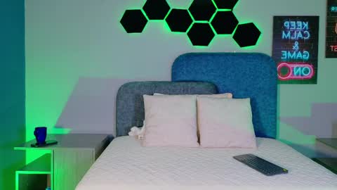 Sunny River online show from April 4, 12:02 pm