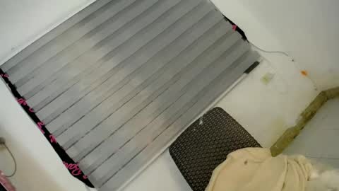 Snapshot of sunny_sexie chatting on July 8, 2:54 pm sunny_sexie online show from July 8, 2:54 pm