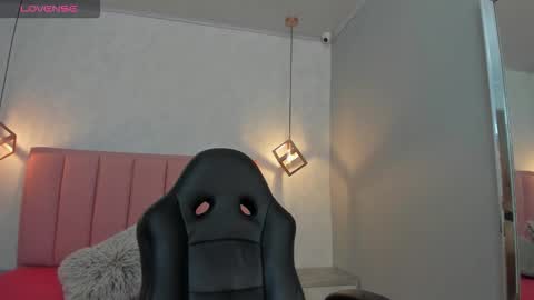  S U N N Y online show from September 13, 12:38 pm