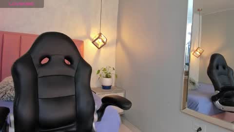  S U N N Y online show from October 3, 12:24 pm