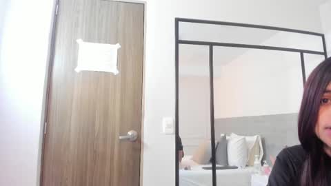 sunnywhitee online show from September 12, 11:15 pm