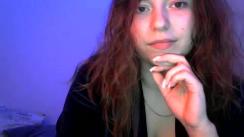 Snapshot of sunset_li chatting on June 18, 1:59 pm Lisa online show from June 18, 1:59 pm