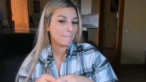 sunsetwithava online show from February 24, 1:09 pm