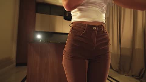 Snapshot of sunshine_______ chatting on February 15, 2:58 pm sunshine_______ online show from February 15, 2:58 pm