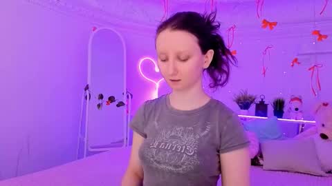 Snapshot of sunshine_blaze chatting on February 10, 1:26 pm Alice online show from February 10, 1:26 pm