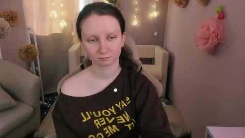 Alice online show from April 9, 5:51 am