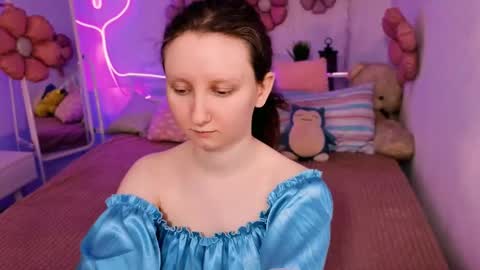 Snapshot of sunshine_blaze chatting on April 21, 5:47 am Alice online show from April 21, 5:47 am