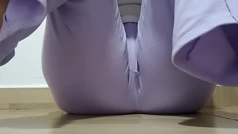 Snapshot of sunshine_days chatting on February 6, 6:22 pm Annie online show from February 6, 6:22 pm