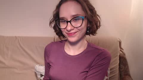 Snapshot of sunshinehella chatting on April 15, 4:47 pm Hella online show from April 15, 4:47 pm
