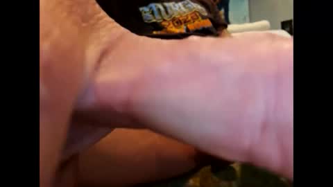 Snapshot of suntroll chatting on December 28, 1:38 pm Suntroll online show from December 28, 1:38 pm