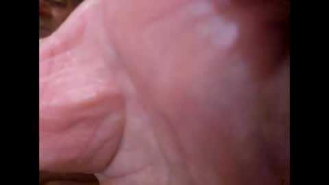 Snapshot of suntroll chatting on December 30, 10:32 am Suntroll online show from December 30, 10:32 am