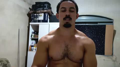 Snapshot of superbigmr chatting on July 22, 12:46 am james online show from July 22, 12:46 am