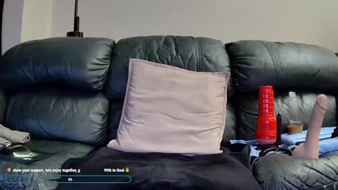 Snapshot of superduty5speed chatting on February 14, 5:43 pm Thomas online show from February 14, 5:43 pm