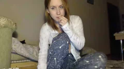 Snapshot of supereasyx chatting on February 14, 6:48 pm Annie online show from February 14, 6:48 pm