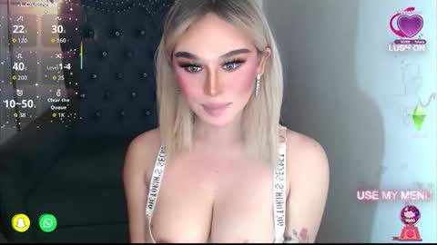 Snapshot of superh0tangelxx chatting on February 1, 11:47 pm CARMINA online show from February 1, 11:47 pm