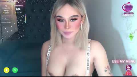 Snapshot of superh0tangelxx chatting on February 3, 1:26 am CARMINA online show from February 3, 1:26 am